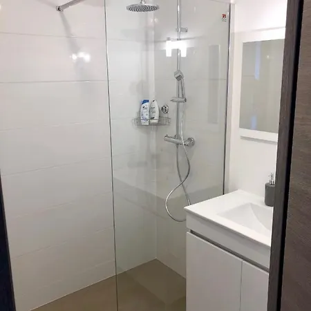 Neuf, Piscine, Terrasse, Vue Mer. Apartment *